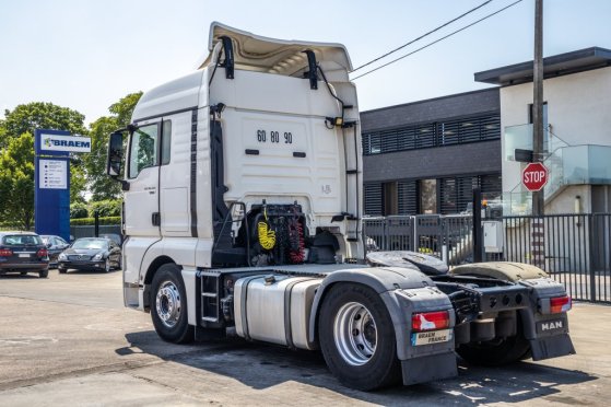 MAN TGX 18.480 XLX BLS+INTARDER TGX 18.480 XLX BLS+INTARDER 2015 2 Tractor Units image 4
