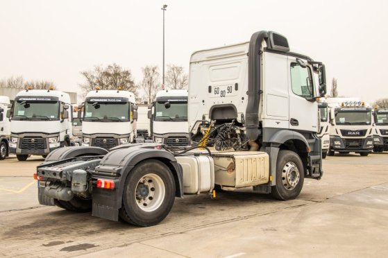 MERCEDES AROCS(no Actros) 1845LS+E6+HYDRAULIQUE Mercedes-Benz AROCS(no Actros) 1845LS+E6+HYDRAULIQUE 2014 2 Tractor Units ...