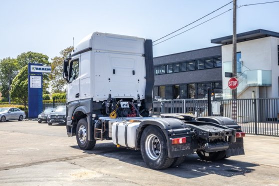 MERCEDES AROCS 1845 HAD - 4X4 + HYDR. Mercedes-Benz AROCS 1845 HAD - 4X4 + HYDR. 2017 2 Tractor Units image 43