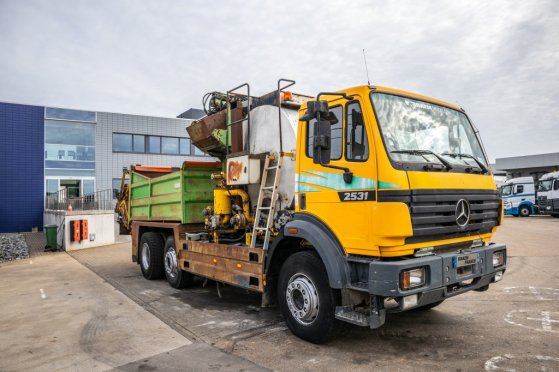 MERCEDES SK 2531-6X2-PATA/BITUMEN/ASFALT/GOUDRON Mercedes-Benz SK 2531-6X2-PATA/BITUMEN/ASFALT/GOUDRON 1997 2 Tipper truck...