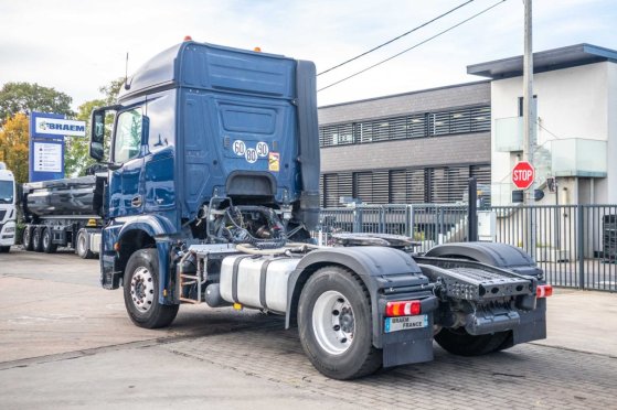 MERCEDES AROCS 1843 LS (NO ACTROS)+ HYDRAULIQUE Mercedes-Benz AROCS 1843 LS (NO ACTROS)+ HYDRAULIQUE 2015 2 Tractor Units ...