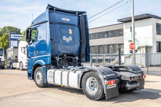 MERCEDES ACTROS 1848 LS Mercedes-Benz ACTROS 1848 LS 2015 2 Tractor Units image 18
