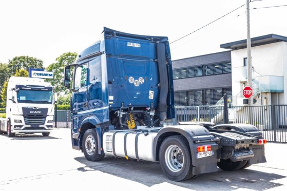 MERCEDES ACTROS 1848 LS Mercedes-Benz ACTROS 1848 LS 2015 2 Tractor Units image 17
