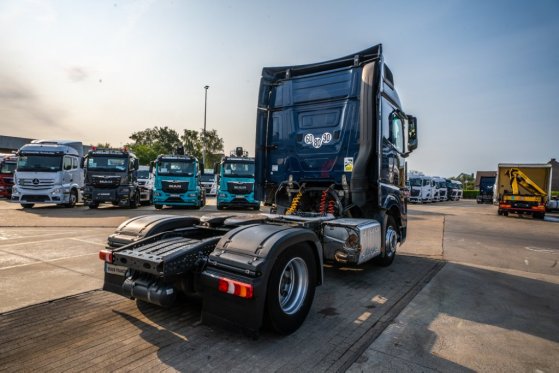 MERCEDES ACTROS 1846 LS Mercedes-Benz ACTROS 1846 LS 2017 2 Tractor Units image 99