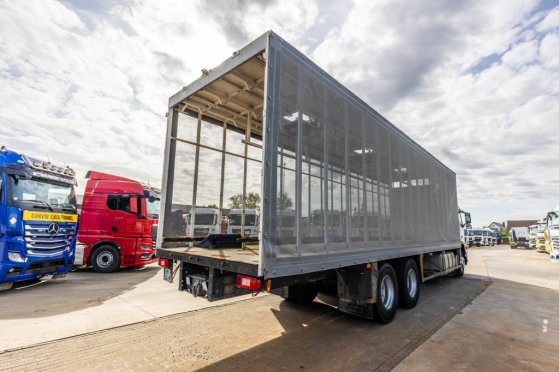 VOLVO FM 360 -6x2 (10pneus/tires) FM 360 -6x2 (10pneus/tires) 2008 2 image 13