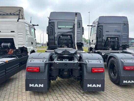 MAN TGS 18.520 BLS - 4X4 - NIEUW TGS 18.520 BLS - 4X4 - NIEUW 2026 2 Tractor Units image 13
