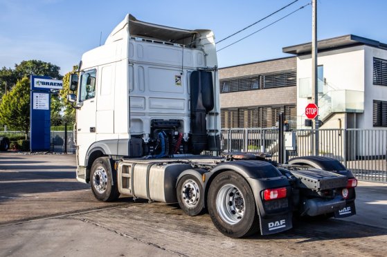 DAF XF 450-6X2 XF 450-6X2 2019 2 Tractor Units image 31