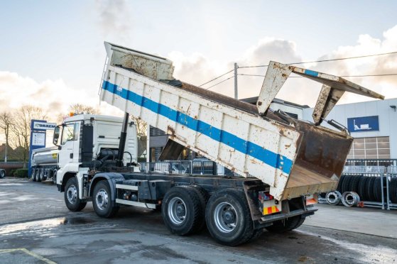 MAN TGS 41.400 BB TGS 41.400 BB 2008 2 Tipper trucks image 49