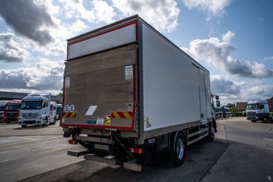 RENAULT D 19 WIDE 320 DXI +DHOLLANDIA 2t. D 19 WIDE 320 DXI +DHOLLANDIA 2t. 2016 2 image 42