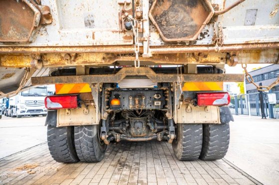 MAN TGS 35.360 BB TGS 35.360 BB 2011 2 Tipper trucks image 49