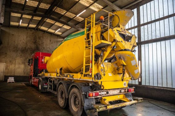 DE BUF BETON MIXER/MALAXEUR/MISCHER 12M3 De Buf BETON MIXER/MALAXEUR/MISCHER 12M3 2016 2 image 85