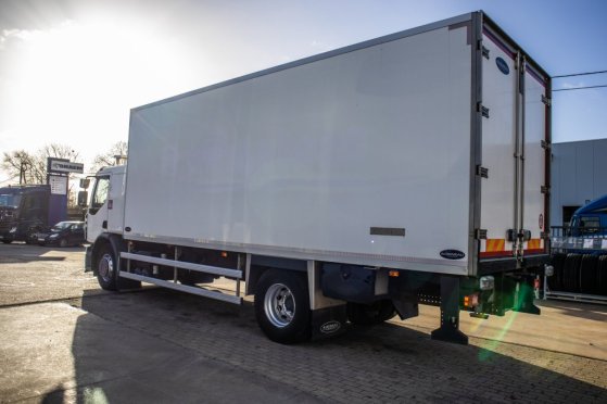 RENAULT D 330 -CARRIER SUPRA 850-Vlees/Meat/Viande/Fleisch D 330 -CARRIER SUPRA 850-Vlees/Meat/Viande/Fleisch 2014 2 image 5