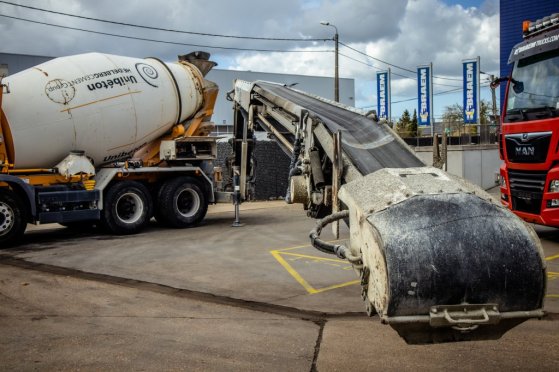 MAN TGS 32.400BB+LIEBHERR 8M³+BAND/TAPIS 16m TGS 32.400BB+LIEBHERR 8M³+BAND/TAPIS 16m 2014 2 image 5