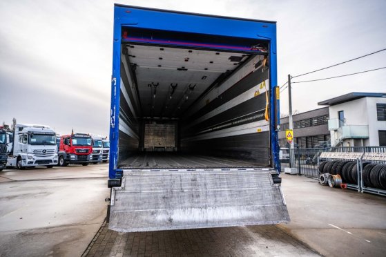 SCHMITZ SCB-S3B - TK SLXe300 - 4759 H Schmitz Cargobull SCB-S3B - TK SLXe300 - 4759 H 2015 2 Refrigerated semi trailers im...