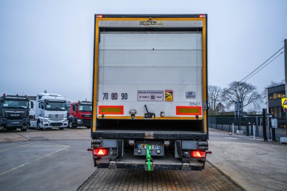 CHEREAU CHEREAU+CARRIER VECTOR 1950 MULTI TEMP. Chereau CHEREAU+CARRIER VECTOR 1950 MULTI TEMP. 2013 2 Refrigerated semi t...