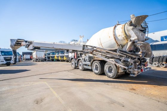 MAN TGS 32.360 BB+LIEBHERR 8m3+TAPIS THEAMS 12m TGS 32.360 BB+LIEBHERR 8m3+TAPIS THEAMS 12m 2013 2 image 5