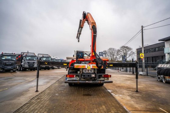RENAULT KERAX 370 + PALFINGER 15T/M+2EXT. KERAX 370 + PALFINGER 15T/M+2EXT. 2004 2 image 20