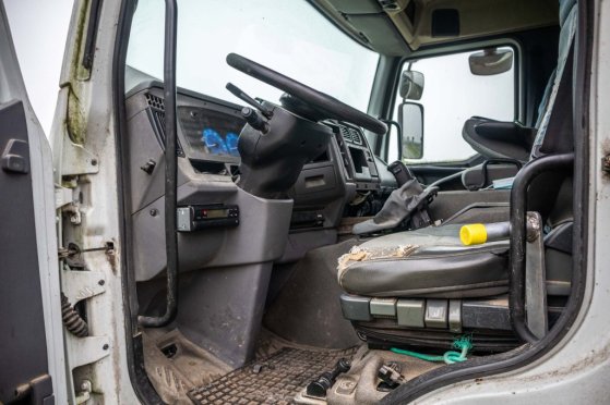 RENAULT PREMIUM 320 PREMIUM 320 2004 2 Tipper trucks image 19