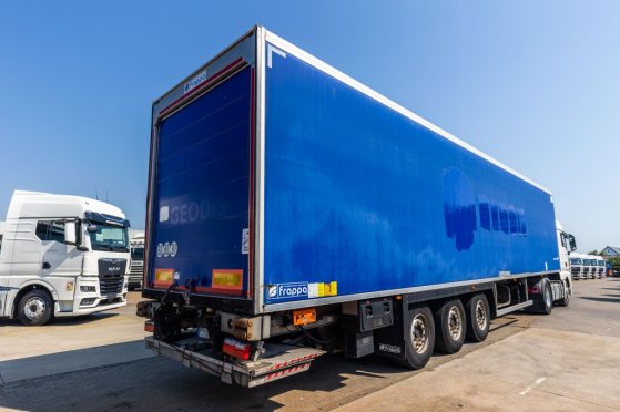 LECITRAILER CARRIER 1950 MT+DHOLLANDIA 3 T. Lecitrailer CARRIER 1950 MT+DHOLLANDIA 3 T. 2016 2 Refrigerated semi trailers ...