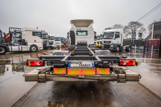 RENAULT D19 WIDE 320 DXI + DHOLLANDIA 2T. D19 WIDE 320 DXI + DHOLLANDIA 2T. 2018 2 image 5