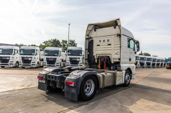MAN TGX 18.460 XLX+INTARDER TGX 18.460 XLX+INTARDER 2017 2 Tractor Units image 5