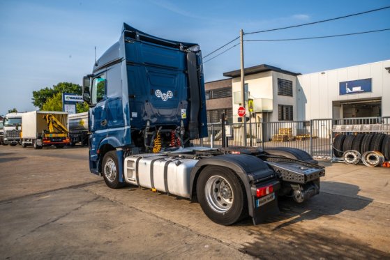 MERCEDES ACTROS 1846 LS Mercedes-Benz ACTROS 1846 LS 2017 2 Tractor Units image 100