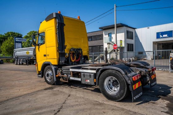 VOLVO FH 400+E5+KIPHYDR. 590 2008 2 Tractor Units image 50