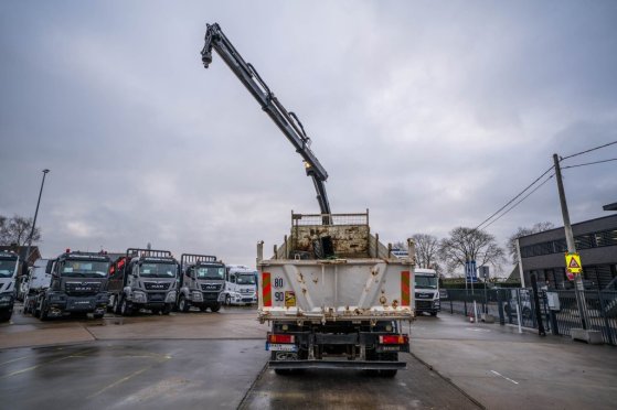 RENAULT PREMIUM 320+HIAB 112+2EXT PREMIUM 320+HIAB 112+2EXT 2006 2 Tipper trucks image 50