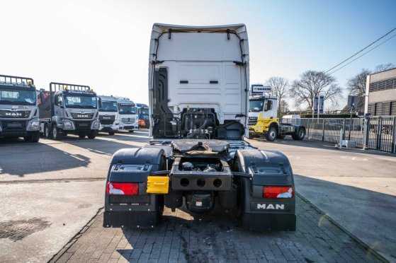 MAN TGX 18.470 XXL BLS+ KIPHYDR. TGX 18.470 XXL BLS+ KIPHYDR. 2019 2 Tractor Units image 32