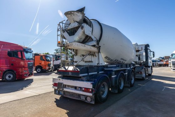 RENDERS BETON MIXER 12M3 + MOTOR/MOTEUR/ENGIN (MALAXEUR/MISCHER) Renders BETON MIXER 12M3 + MOTOR/MOTEUR/ENGIN (MALAXEUR/M...