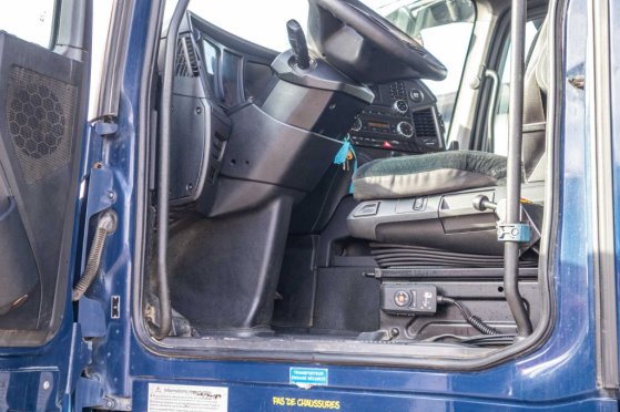 MERCEDES AROCS 1843 LS ( NO ACTROS) +HYDRAULIQUE Mercedes-Benz AROCS 1843 LS ( NO ACTROS) +HYDRAULIQUE 2015 2 Tractor Unit...