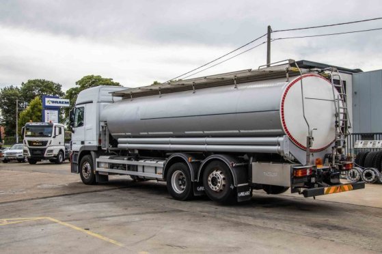 MERCEDES ACTROS 2544-MP3+MAGYAR INOX18.200L+17.700L/2X6COMP Mercedes-Benz ACTROS 2544-MP3+MAGYAR INOX18.200L+17.700L/2X6CO...