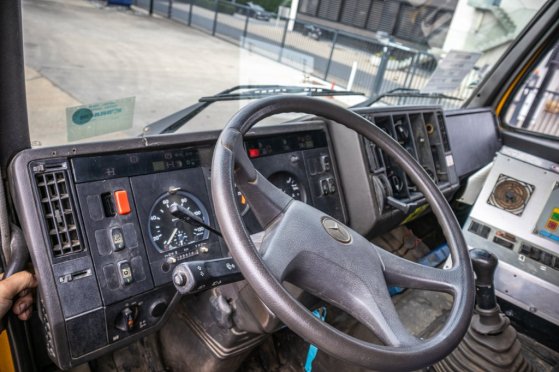 MERCEDES SK 2531-6X2-PATA/BITUMEN/ASFALT/GOUDRON Mercedes-Benz SK 2531-6X2-PATA/BITUMEN/ASFALT/GOUDRON 1997 2 Tipper truck...