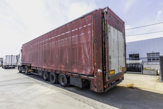 LECITRAILER CUELLO CISNE 3E-RD+DOUBLE ETAGE+DHOLLANDIA 2TON Lecitrailer CUELLO CISNE 3E-RD+DOUBLE ETAGE+DHOLLANDIA 2TON 20...