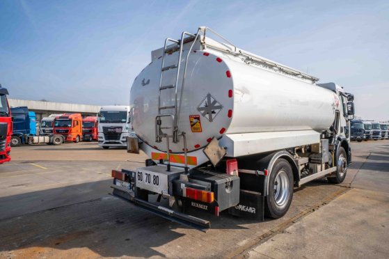 RENAULT PREMIUM 270 + 12000L + 3 COMP PREMIUM 270 + 12000L + 3 COMP 2004 2 image 74