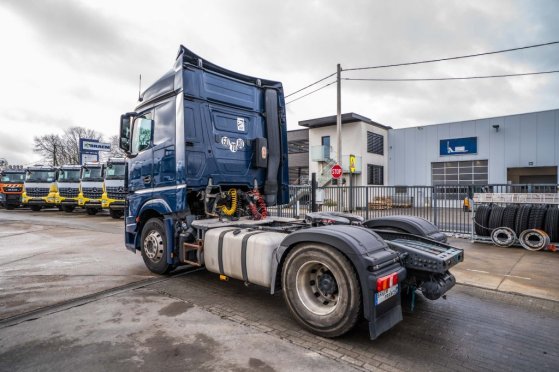 MERCEDES ACTROS 1846+ADR Mercedes-Benz ACTROS 1846+ADR 2018 2 Tractor Units image 5
