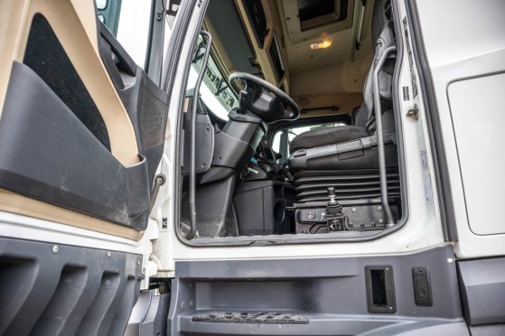 MERCEDES AROCS 1846 HAD + HYDR. AROCS 1846 HAD + HYDR. 2018 2 Tractor Units image 21