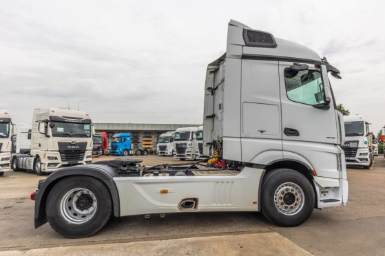 MERCEDES ACTROS 1845+VOITH+HYDR Mercedes-Benz ACTROS 1845+VOITH+HYDR 2017 2 Tractor Units image 10