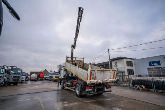 RENAULT PREMIUM 320+HIAB 112+2EXT PREMIUM 320+HIAB 112+2EXT 2006 2 Tipper trucks image 36