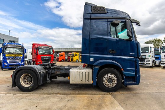 MERCEDES ACTROS 1846 LS +ADR Mercedes-Benz ACTROS 1846 LS +ADR 2018 2 Tractor Units image 19