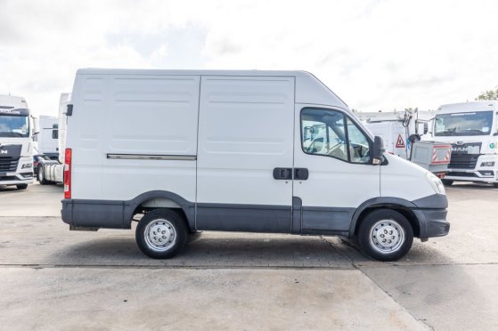 IVECO DAILY 35S17-3.0D DAILY 35S17-3.0D 2011 2 image 6