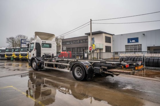 RENAULT D19 WIDE 320 DXI + DHOLLANDIA 2T. D19 WIDE 320 DXI + DHOLLANDIA 2T. 2018 2 image 6