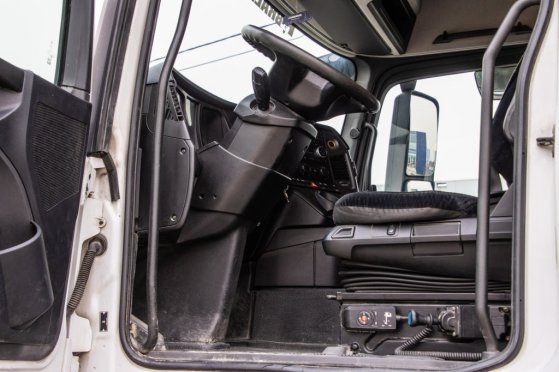 MERCEDES AROCS(no Actros) 1845LS+E6+HYDRAULIQUE Mercedes-Benz AROCS(no Actros) 1845LS+E6+HYDRAULIQUE 2014 2 Tractor Units ...