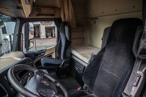 MERCEDES ACTROS 1845 LS+E5 Mercedes-Benz ACTROS 1845 LS+E5 2012 2 Tractor Units image 30