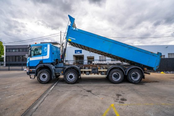 SCANIA P380 P380 2008 2 Tipper trucks image 36