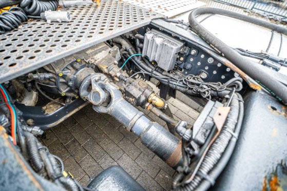 IVECO STRALIS 460 + KIPHYDR. STRALIS 460 + KIPHYDR. 2016 2 Tractor Units image 36