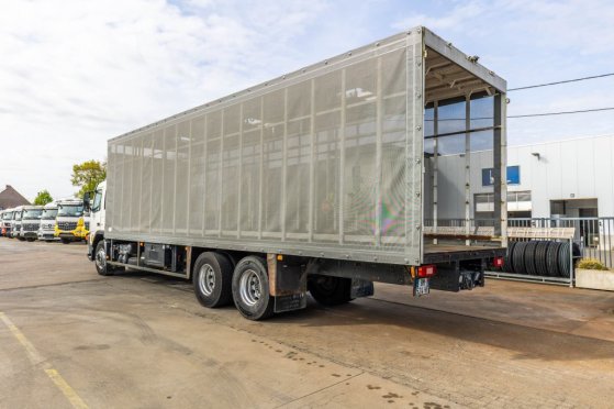VOLVO FM 360 -6x2 (10pneus/tires) FM 360 -6x2 (10pneus/tires) 2008 2 image 15