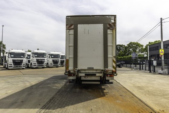 VOLVO FL 240 (12T.) + DHOLLANDIA 2T. FL 240 (12T.) + DHOLLANDIA 2T. 2010 2 image 8