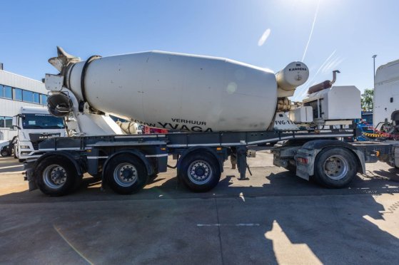 RENDERS BETON MIXER 12M3 + MOTOR/MOTEUR/ENGIN (MALAXEUR/MISCHER) Renders BETON MIXER 12M3 + MOTOR/MOTEUR/ENGIN (MALAXEUR/M...