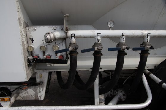 SPITZER SILO SILO SK60CP-60.000L / 7COMP. Spitzer Silo SILO SK60CP-60.000L / 7COMP. 2003 2 Tanker semi trailers image 7